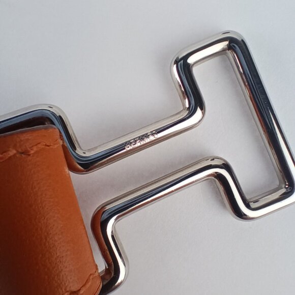 HERMES Orange Leather Charm Bracelet - Picture 7 of 8